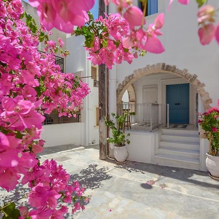 Honey & Cinnamon Luxury Suite Naxos City Екстериор снимка
